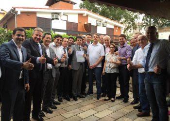 FPA ratifica apoio a Bolsonaro no segundo turno e entrega pauta prioritária do setor