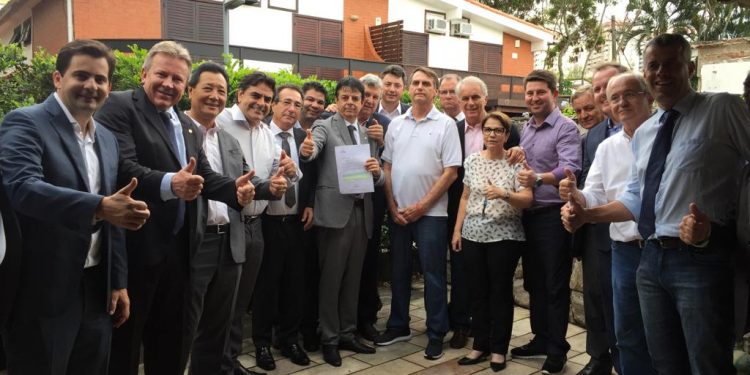 FPA ratifica apoio a Bolsonaro no segundo turno e entrega pauta prioritária do setor