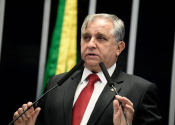 Segue para sanção presidencial projeto que autoriza produção de vacina contra covid-19 pela indústria veterinária