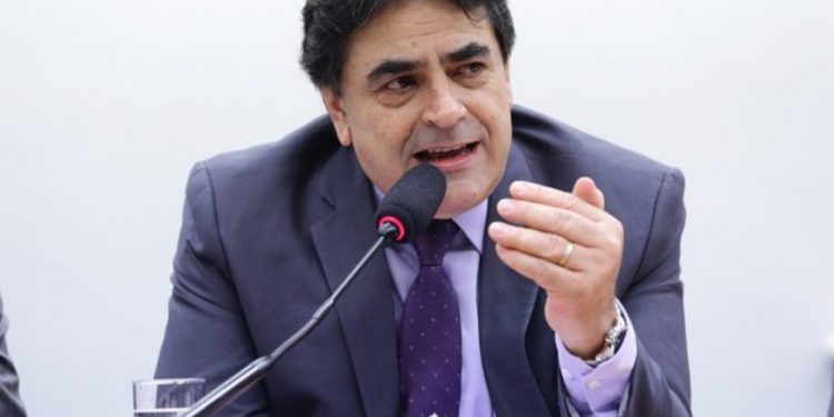 Produção de vacinas por laboratórios de saúde animal é pauta prioritária da FPA