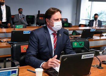 “Manutenção de estradas podem gerar mais lucro e segurança ao campo”, diz senador Acir Gurgacz