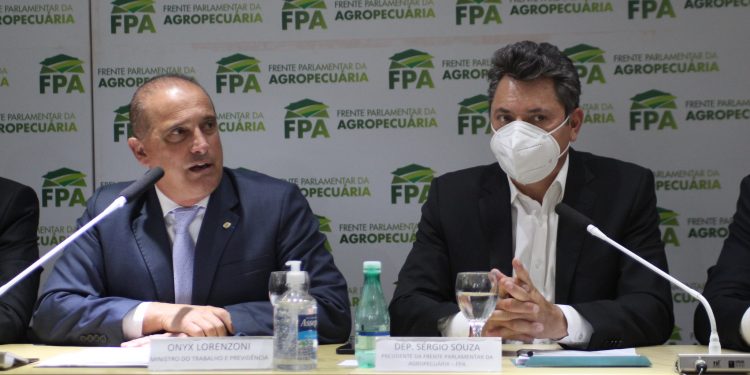 Brasil deve criar 2,5 milhões de empregos formais até o fim do ano, diz Onyx Lorenzoni