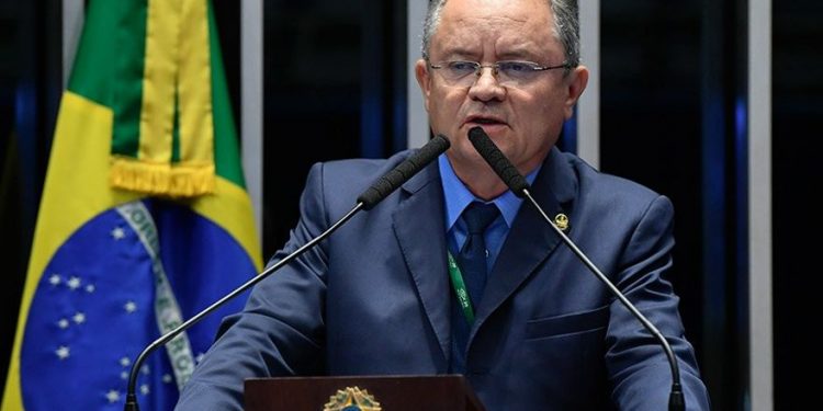 Risco de falta de insumos volta a ser assunto em audiência pública no Senado