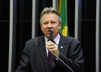 Câmara aprova projeto que aumenta prazo para obtenção de habilitação definitiva em programa de leite