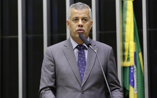 Câmara aprova projeto que cria a Lei do Alimento Mais Seguro