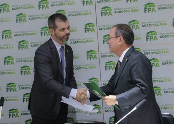 Escassez de fertilizantes e Reforma Tributária norteiam reunião da FPA