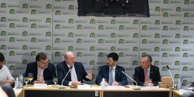 FPA discute soluções para atenuar crise mundial de fertilizantes