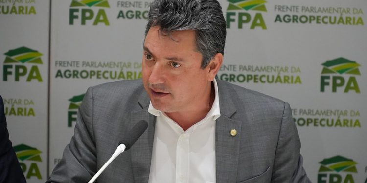 Presidente Bolsonaro sanciona projeto que beneficia produtores rurais