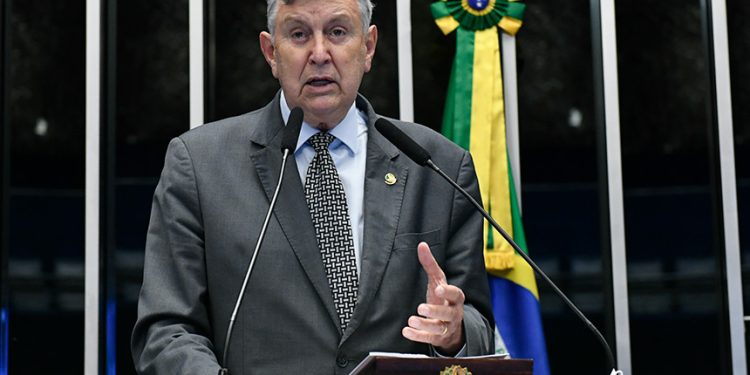 Segue para sanção projeto que muda tributação de empresas de sementes