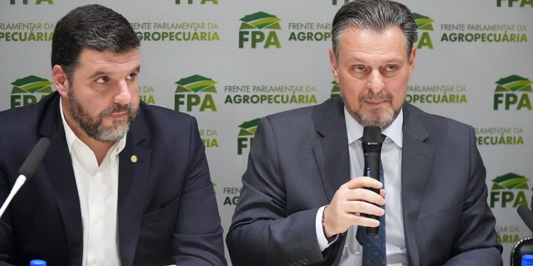 FPA recebe apoio do ministro da Agricultura em pautas prioritárias da bancada
