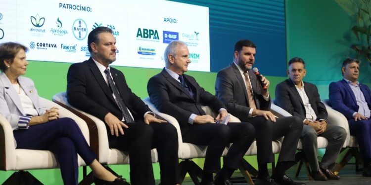 Congresso da Abramilho reúne autoridades para debater futuro da cadeia produtiva