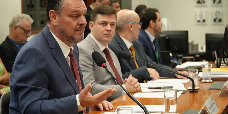 Ministro da Agricultura defende retorno da Conab para o MAPA