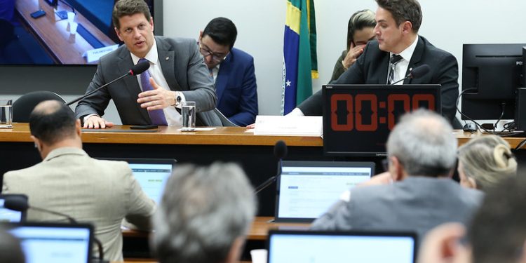 CPI das invasões de terra irá convocar ministros