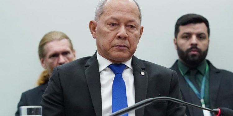 Câmara debate embargos às propriedades rurais na região do Amazonas