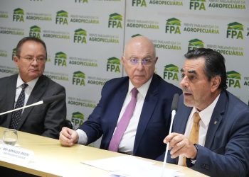 Importação do leite encarece preço no supermercado e atinge o produtor rural