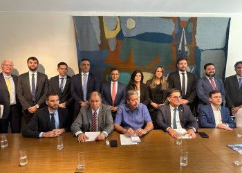 FPA se reúne com presidente da Câmara para tratar sobre Praticagem