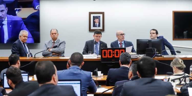 Comissão de Agricultura da Câmara discute o futuro da aviação agrícola