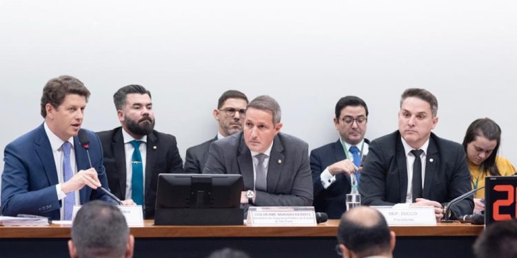 CPI do MST ouve depoimento do secretário de Segurança de São Paulo