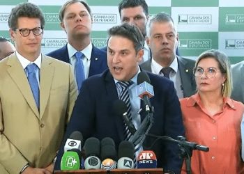 Relator da CPI vai entregar relatório para autoridades