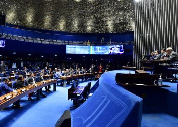 Senado aprova MP que destina R$200 milhões para combater gripe aviária 