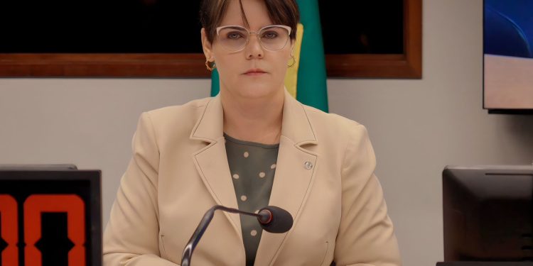 Relatório que simplifica renegociação de dívidas é aprovado em Comissão na Câmara