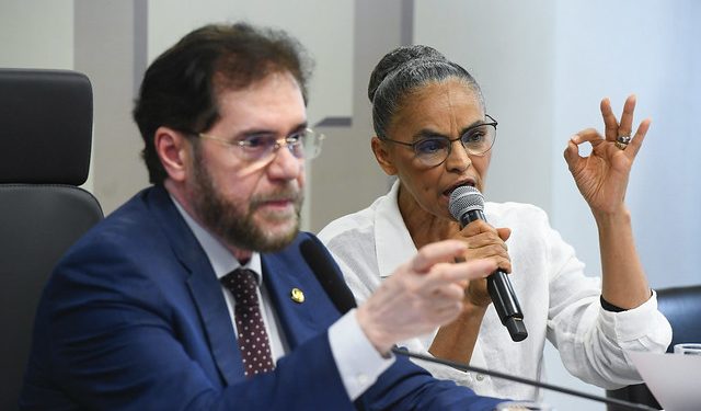 Ministra do Meio Ambiente presta depoimento à CPI das ONGs