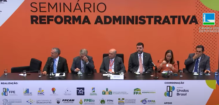 Reforma administrativa é discutida em seminário na Câmara dos Deputados