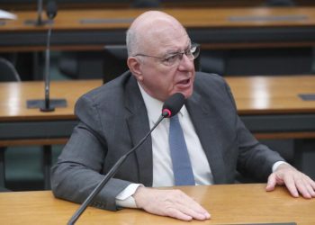 Projeto que trata da tributação de investimentos em offshores avança no Senado