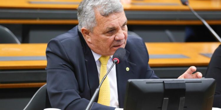 Projeto cria Cadastro Nacional de Invasões de Propriedades