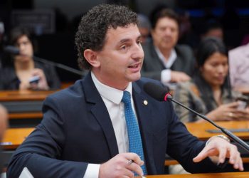 Comissão aprova convite ao Ministro da Educação para explicar questões ideológicas do Enem