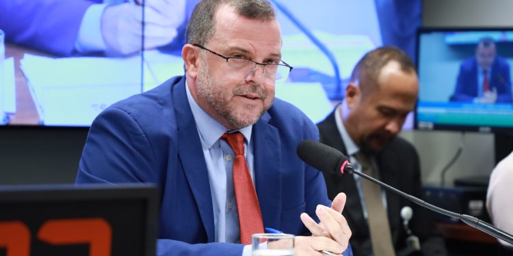 Audiência na Câmara destaca preocupações da FPA sobre incerteza jurídica da Regularização Fundiária