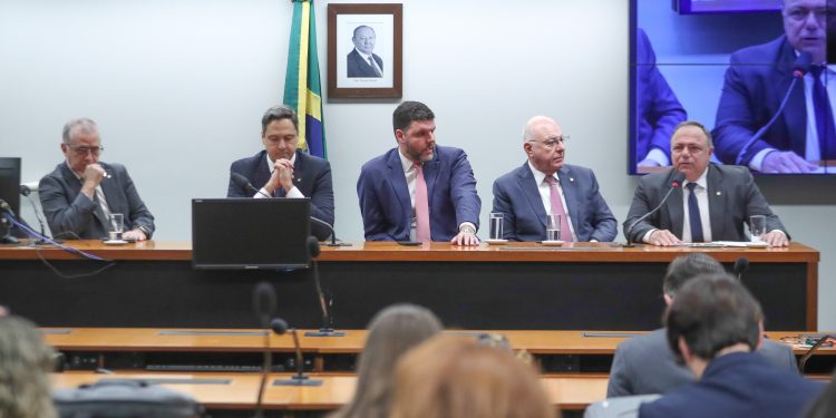 Reforma Tributária: GT’s paralelos iniciam debates na Câmara dos Deputados 