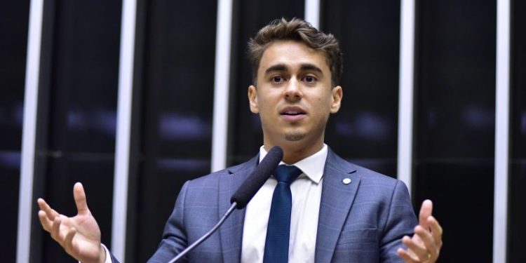 Deputado Nikolas Ferreira é eleito presidente da Comissão de Educação e prioriza pautas significativas