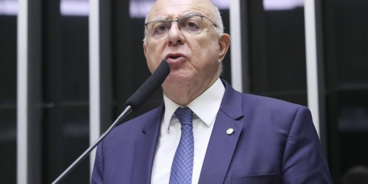 PL Combustível do Futuro: relator anuncia mudanças após conversa com líderes