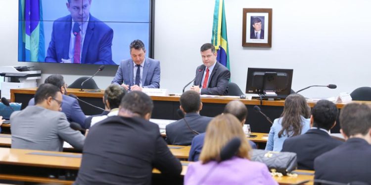 CAPADR promove debate sobre desafios para escoar a safra brasileira