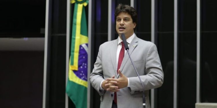 Lucas Ramos propõe debate em conjunto com setor agropecuário na Comissão de Trabalho