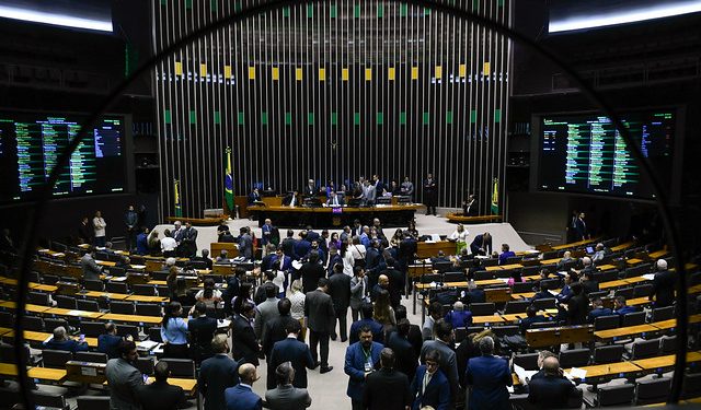 Com votos da FPA, Congresso derruba vetos presidenciais que afetam setor agropecuário
