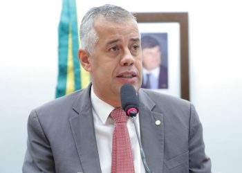 Comissão de Agricultura da Câmara convoca Paulo Pimenta após ausência do ministro em audiência pública