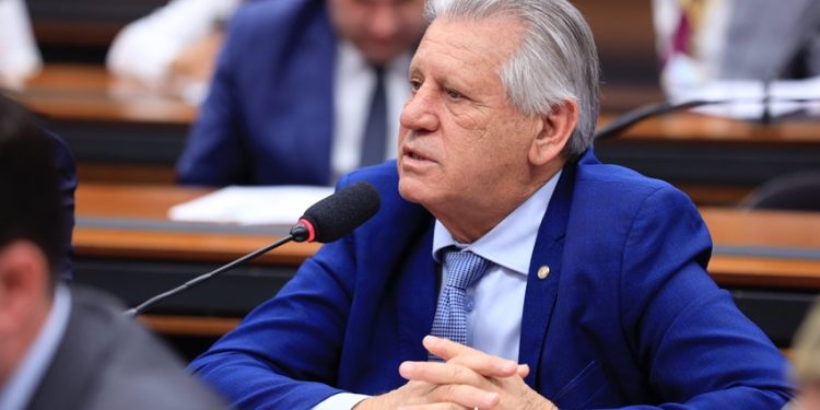 Projeto aprovado em comissão permite o uso de imóveis rurais para quitar dívidas com a União