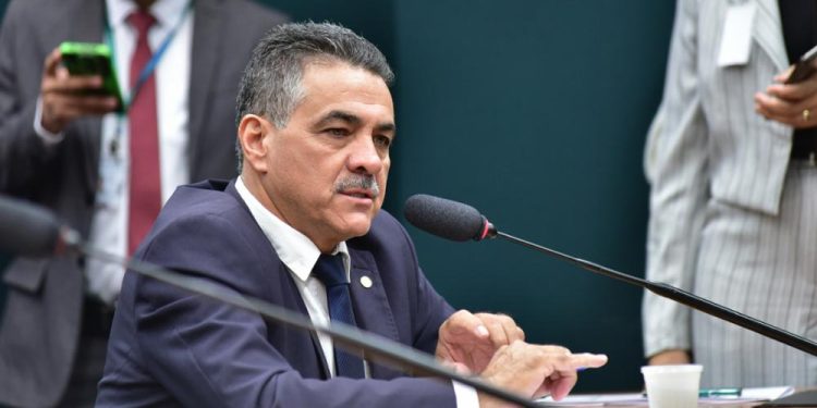 Aprovado projeto que permite aquisição de alimentos de países estrangeiros em situações de calamidade pública