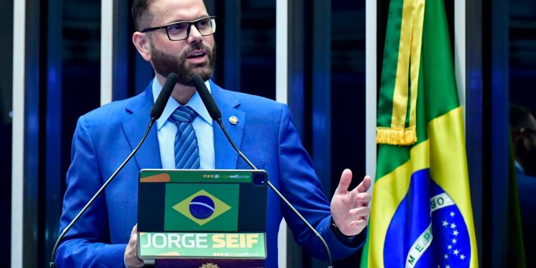 Senado aprova projeto que susta o Programa Terra da Gente