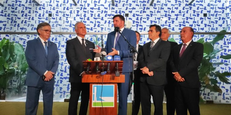 Coalizão de Frentes Parlamentares se une para revogar decreto que aumenta IOF