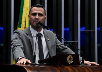 Comissão do Senado aprova projeto de Cleitinho que torna Lei Ambiental mais rígida