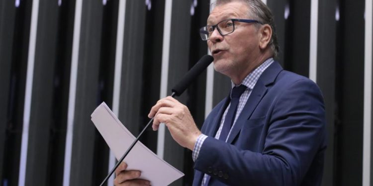 Câmara aprova linha emergencial de crédito para produtores rurais atingidos por desastres naturais