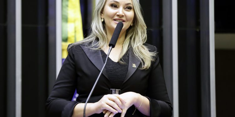 CAPADR aprova redução de receita mínima para suspensão de tributos no agro