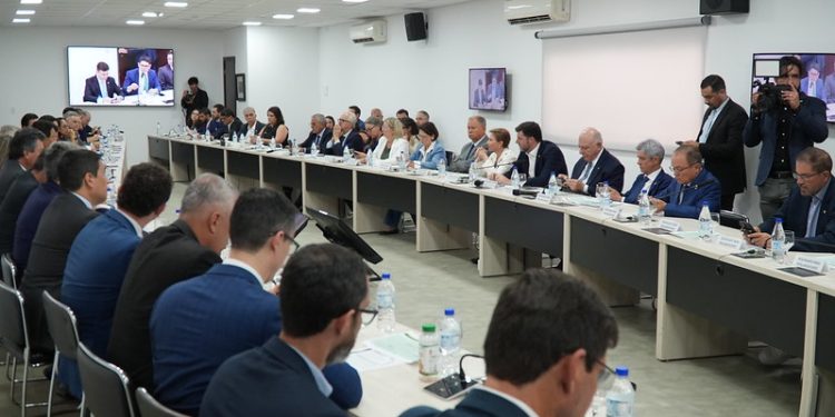 FPA debate regularização de imóveis em faixa de fronteira e mantém posição contrária à MP Taxa Tudo