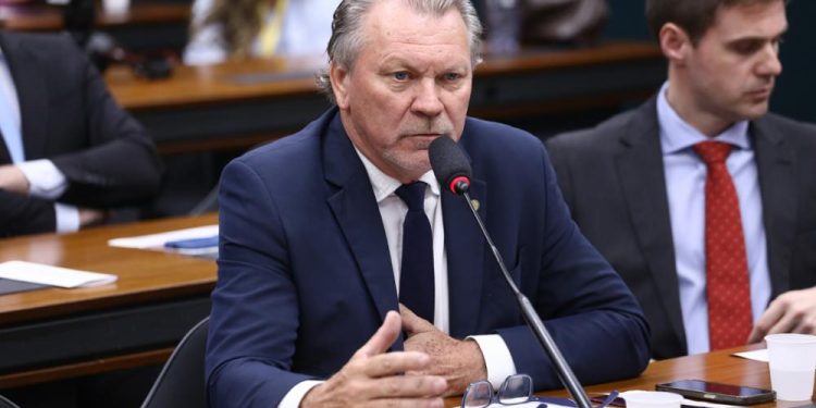 Modernização da contratação temporária durante a safra avança na Câmara