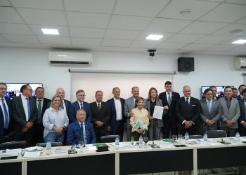 Setor produtivo entrega à Coalizão de Frentes manifesto pela modernização da jornada de trabalho no Brasil