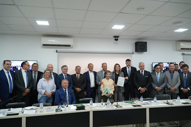 Setor produtivo entrega à Coalizão de Frentes manifesto pela modernização da jornada de trabalho no Brasil