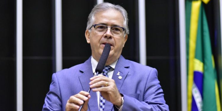 Seminário debate modernização da jornada de trabalho e impactos para a economia